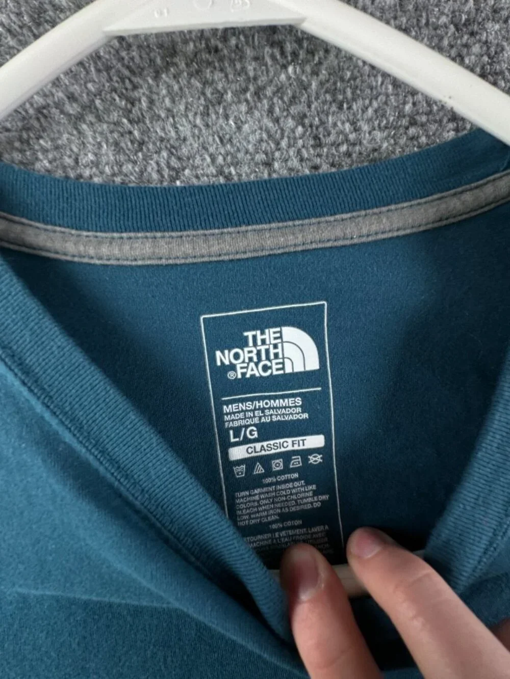 North Face Large Men’s Blue Long Sleeve T Shirt Camping Hiking Graphic Print